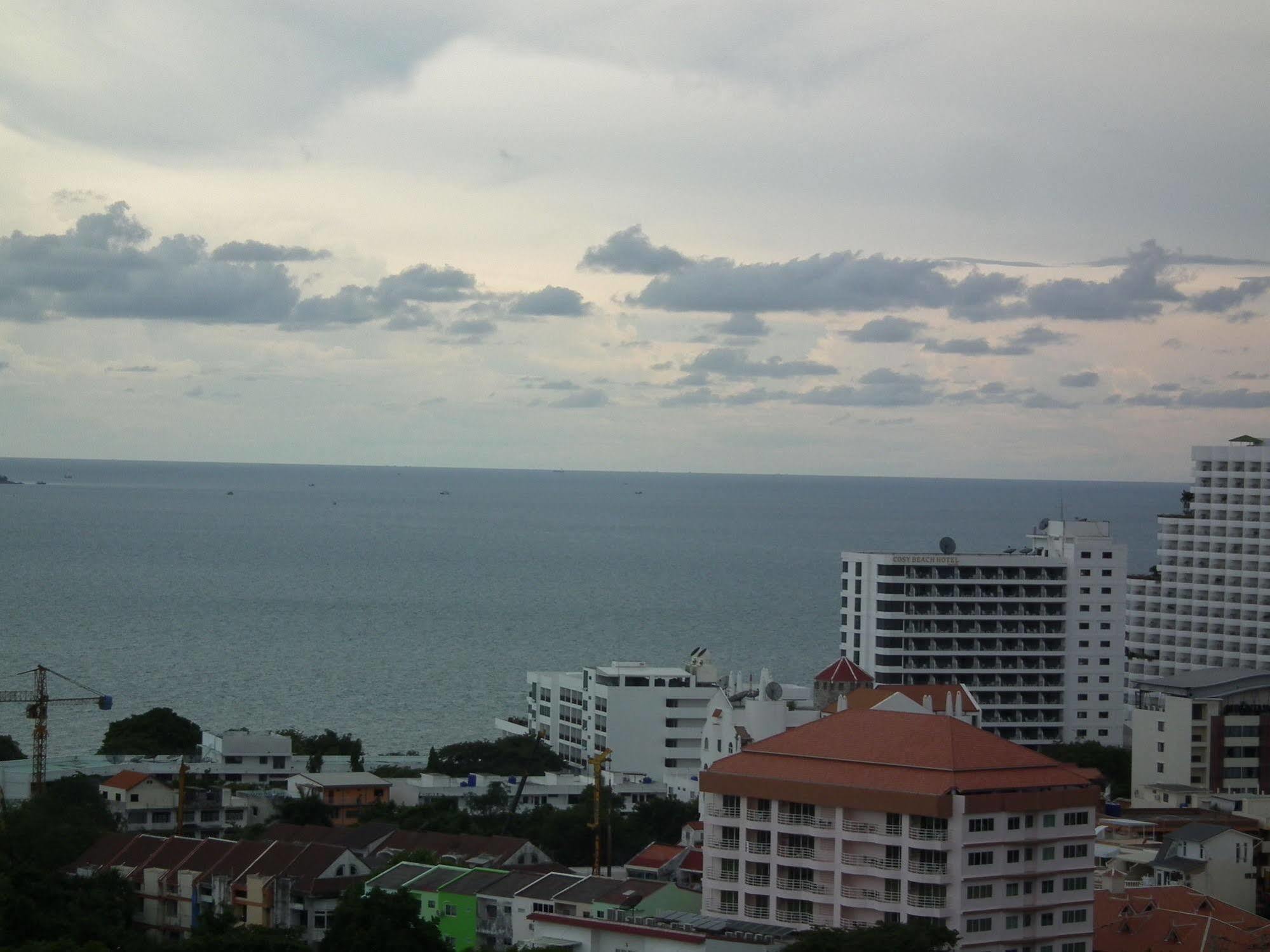 Abricole At Pattaya Hill公寓 外观 照片